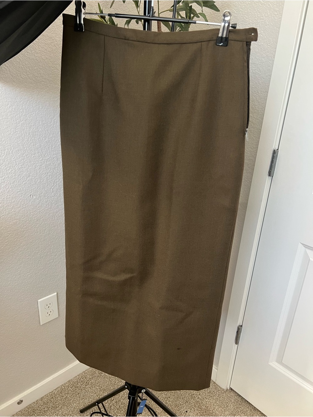 Zara Woman Collection 100% Wool Midi Skirt Khaki XS NWT - Picture 4 of 5
